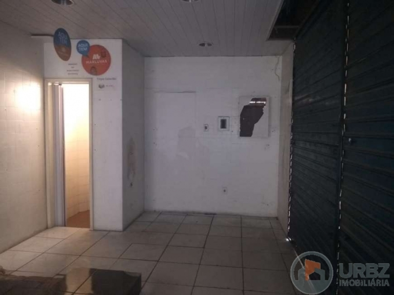 Loja Comercial na 25 de Agosto Loja Comercial na 25 de Agosto