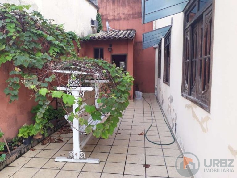 Casa na Padrão na 25 de Agosto Casa na Padrão na 25 de Agosto