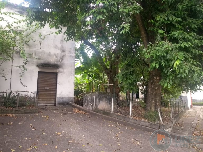 Área Comercial na 25 de Agosto Área Comercial na 25 de Agosto