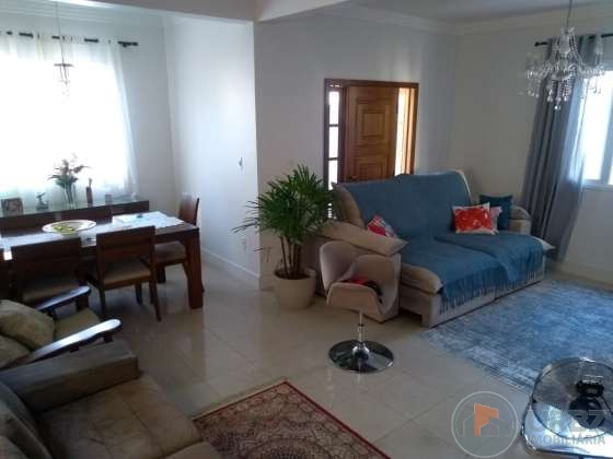 Casa Padrão na 25 de Agosto