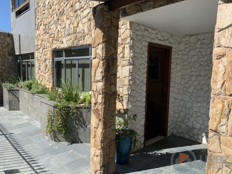 Casa Padrão na 25 de Agosto Casa Padrão na 25 de Agosto