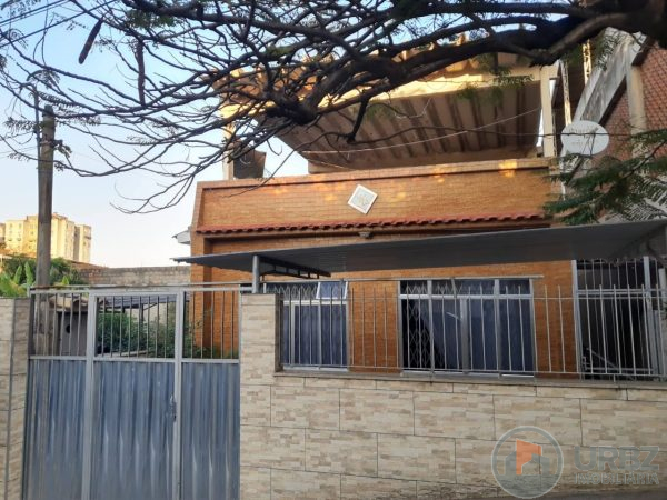Casa Duplex na 25 de Agosto