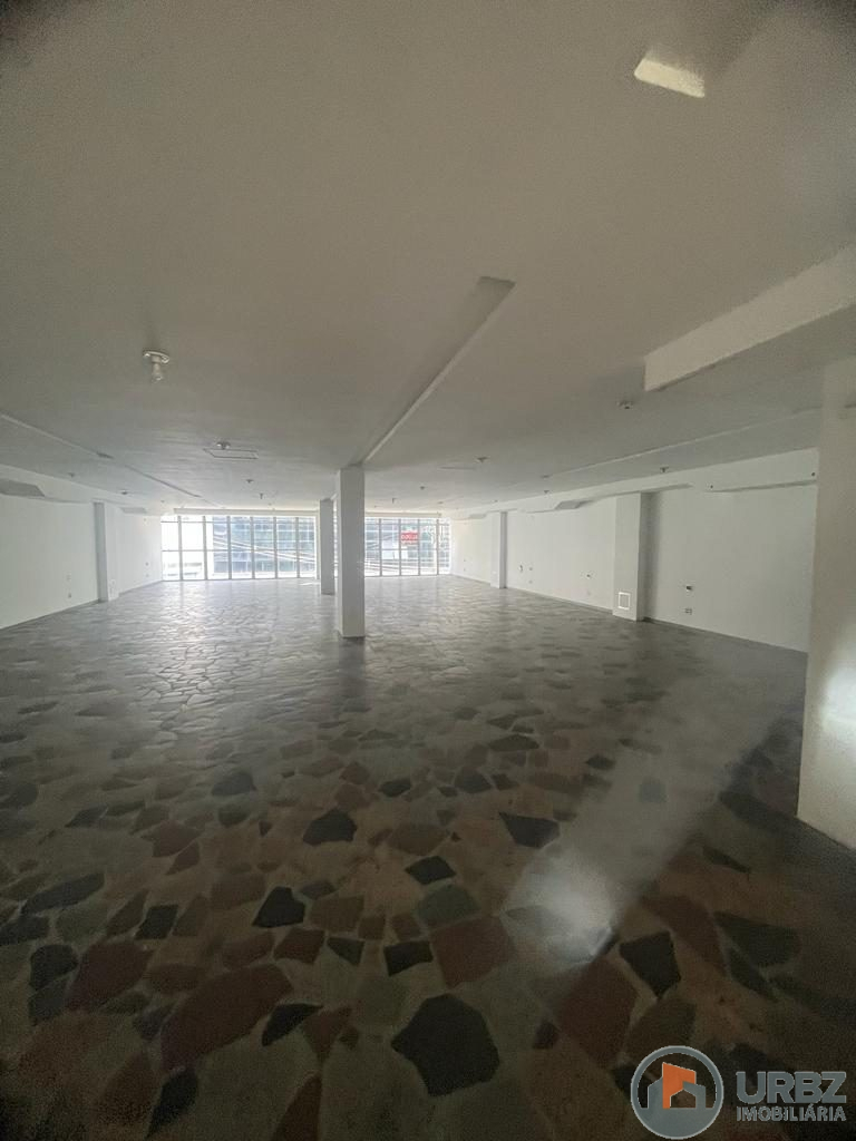 Prédio Comercial no Centro de Duque de Caxias Prédio Comercial no Centro de Duque de Caxias