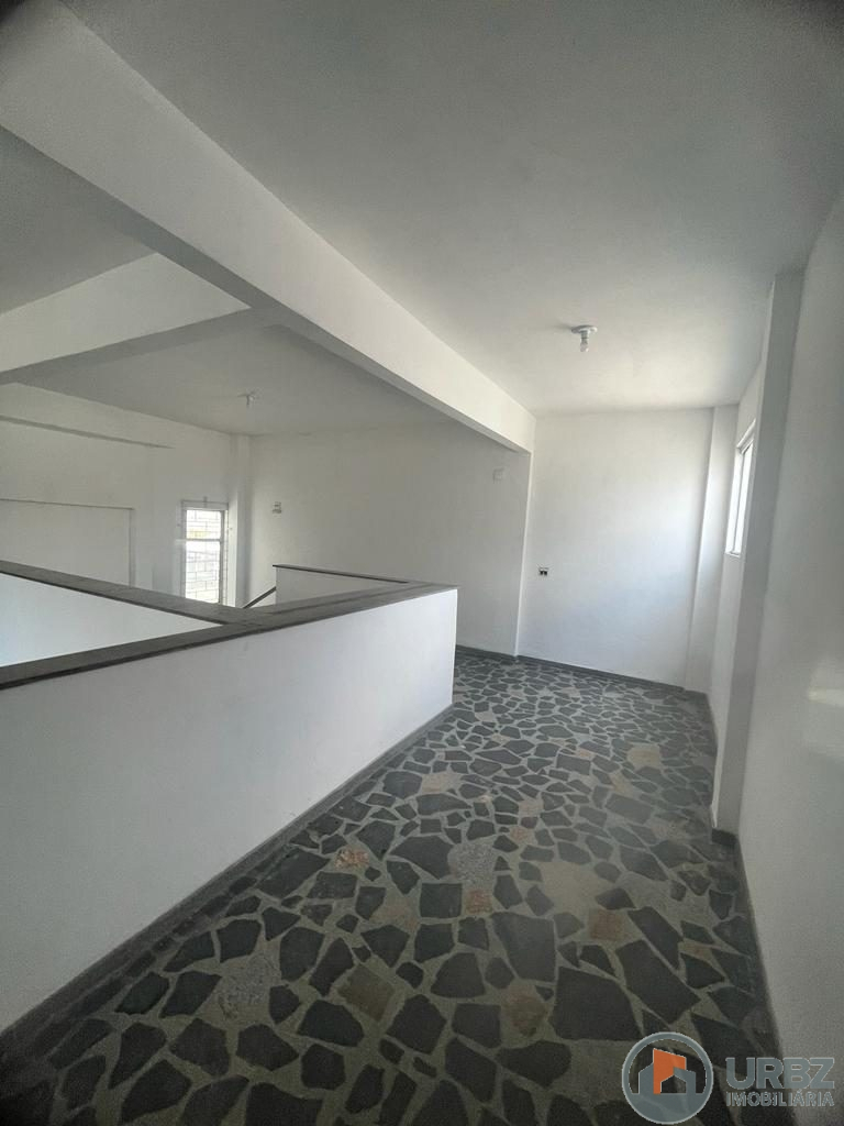 Prédio Comercial no Centro de Duque de Caxias Prédio Comercial no Centro de Duque de Caxias