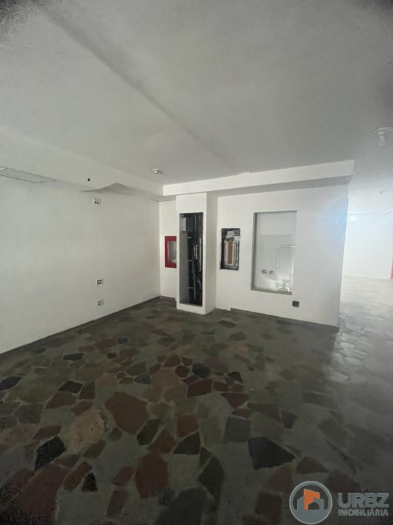 Prédio Comercial no Centro de Duque de Caxias Prédio Comercial no Centro de Duque de Caxias