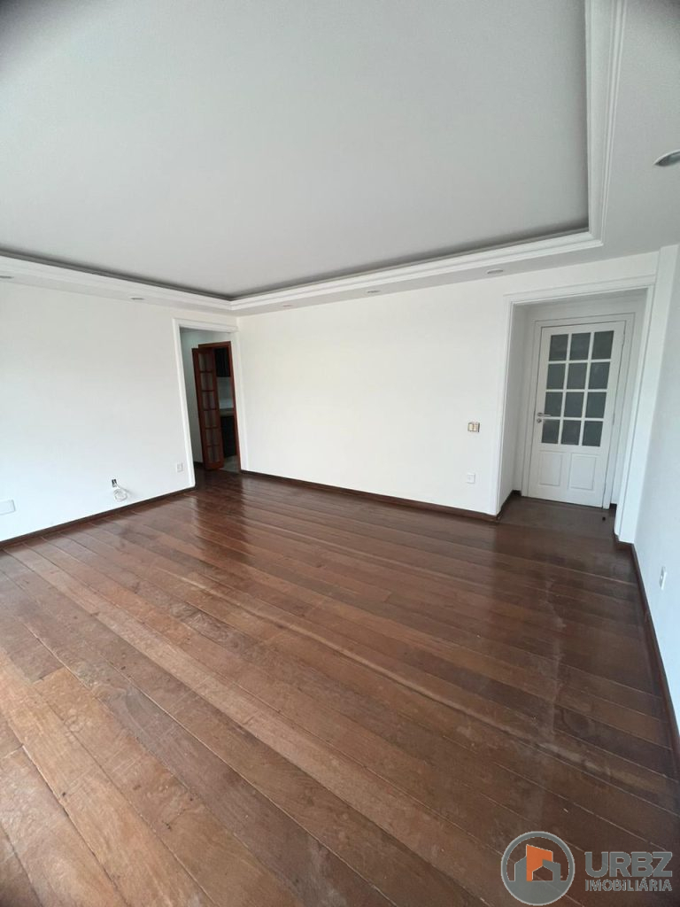 Apartamento na Vinte e Cinco Apartamento na Vinte e Cinco
