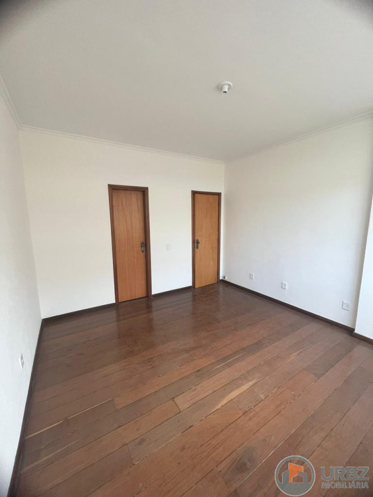 Apartamento na Vinte e Cinco Apartamento na Vinte e Cinco