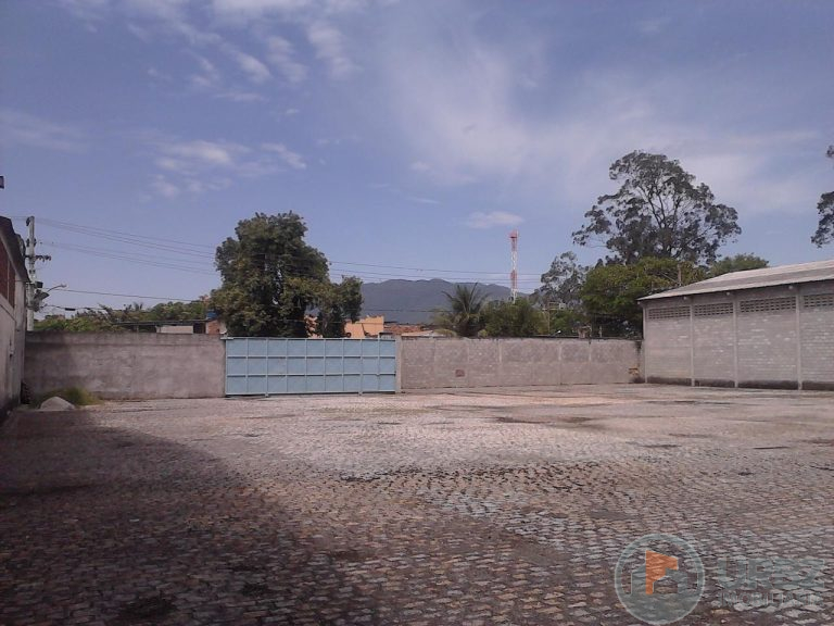 Galpão Comercial em Mesquita Galpão Comercial em Mesquita